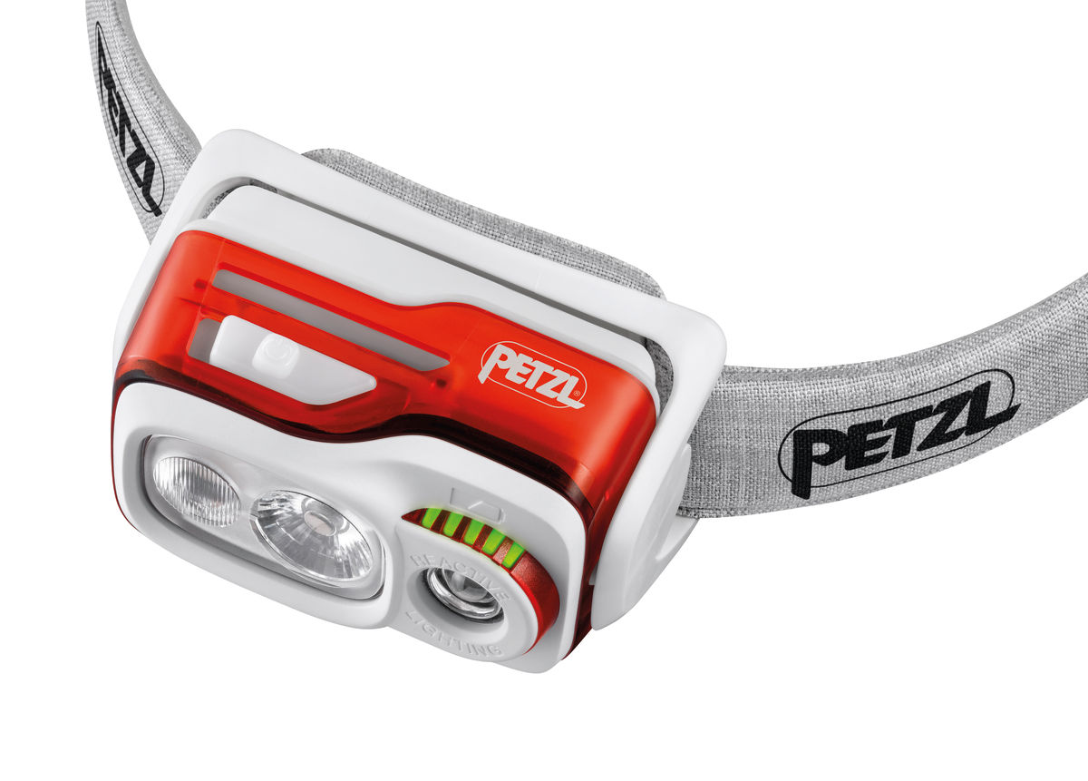 Čelovka Petzl Swift RL černá